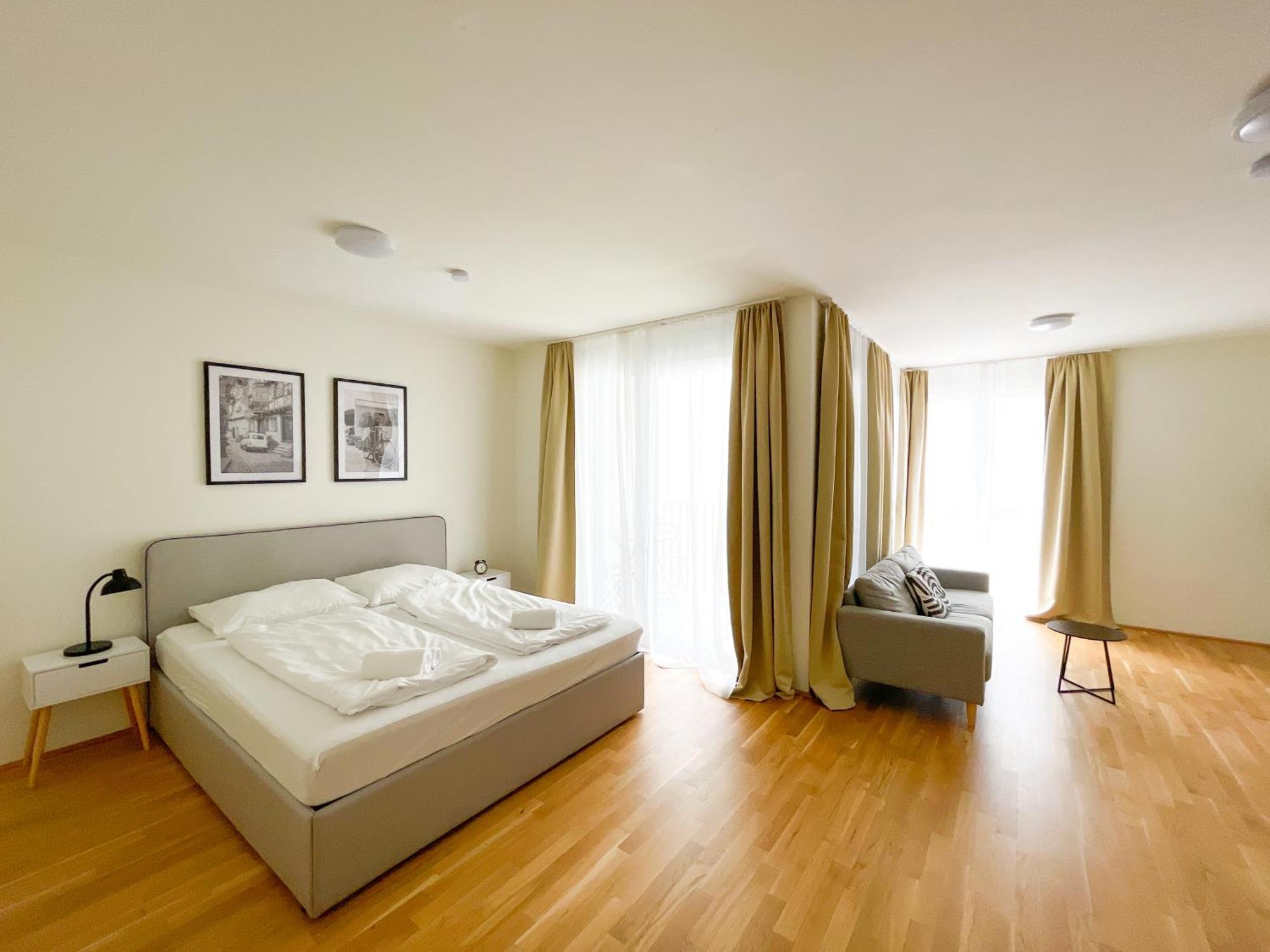 Whats-app Self-check-in - 1br Apartment, Near Airport,15 Min To Center * Vienna